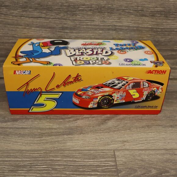 Terry Labonte #5 Kellogg’s Marshmallow Blasted Froot Loops Monte Carlo 1:24 - Picture 1 of 12